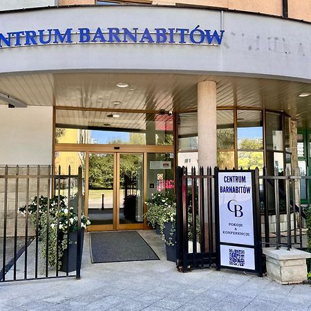 Centrum Barnabitow Варшава Экстерьер фото