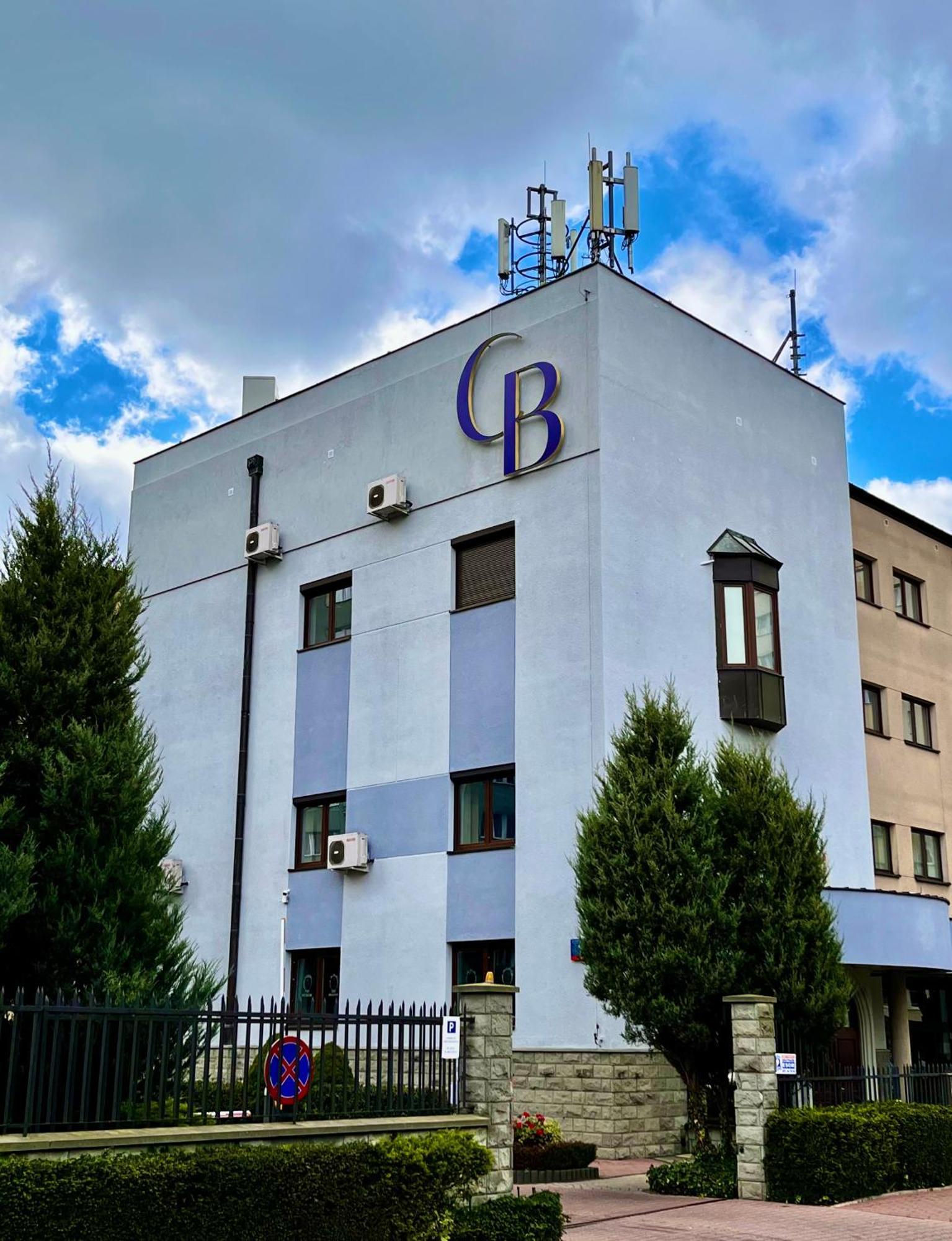 Centrum Barnabitow Варшава Экстерьер фото